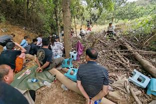 Phan Triết Bách: Hy vọng Dịch Kiến Liên không nghỉ hưu tiếp tục đánh nhau, anh ấy đã làm bạn với tôi rất nhiều năm